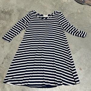 Everly Dresses | Blue And White‎ Stripe Dress | size S / Mm-14